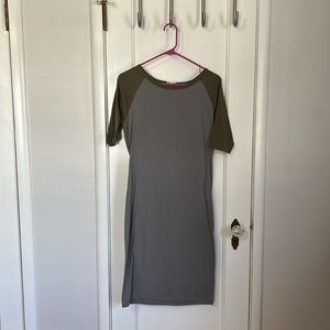 Lula roe tshirt dress